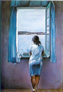 rapariga de pé à janela DALI