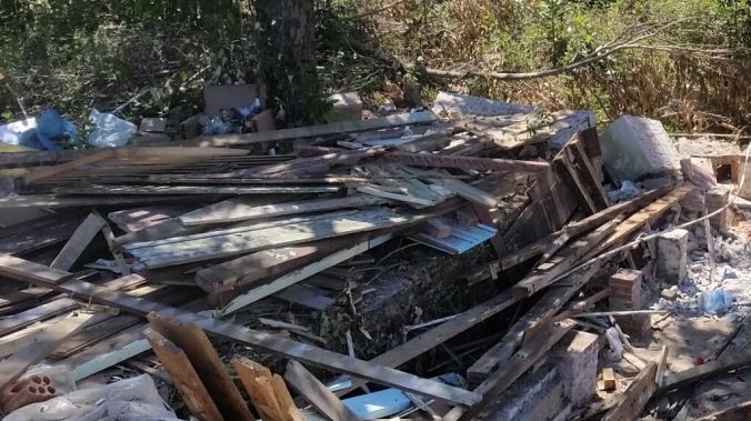 unnamed (3).jpg escombros