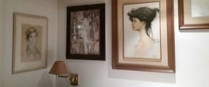 mulheres emolduradas